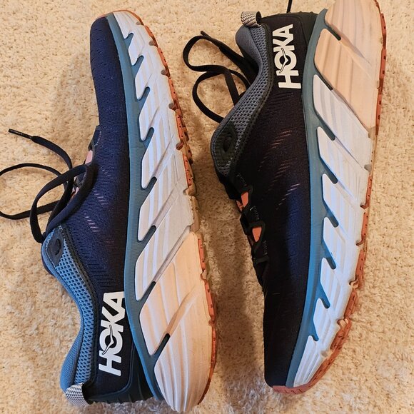 Hoka Gaviota 3, women's size 9.5, very good condition - Picture 3 of 6
